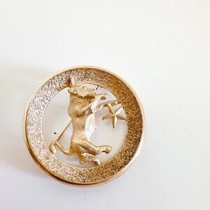TRIFARI ZODIAC HOROSCOPE BROOCH PIN TAURUS APRIL 20 MAY 20